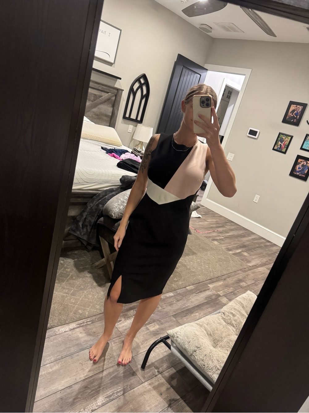 White House Black Market Black, Blush & Ivory Colorblock Sheath Dress size 4